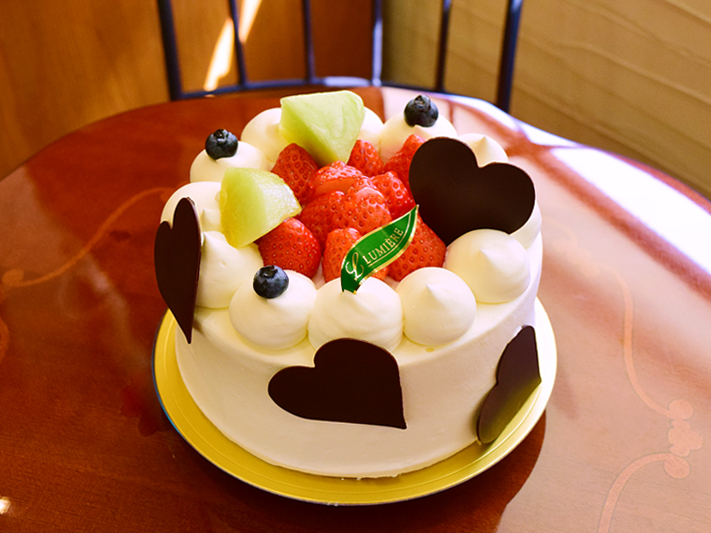 商品紹介 ふわふわショートケーキ5号 府中 ケーキ バースデーケーキ 洋菓子通販 リュミエール